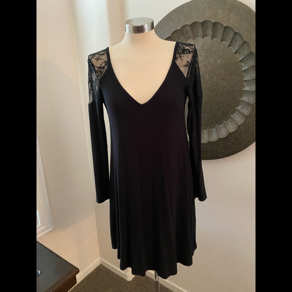 American Eagle Outfitter’s NEW